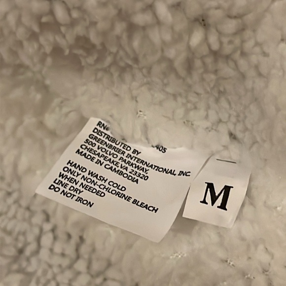 NWT Dog Reindeer costume / coat faux fur brown and white size M - Picture 6 of 8